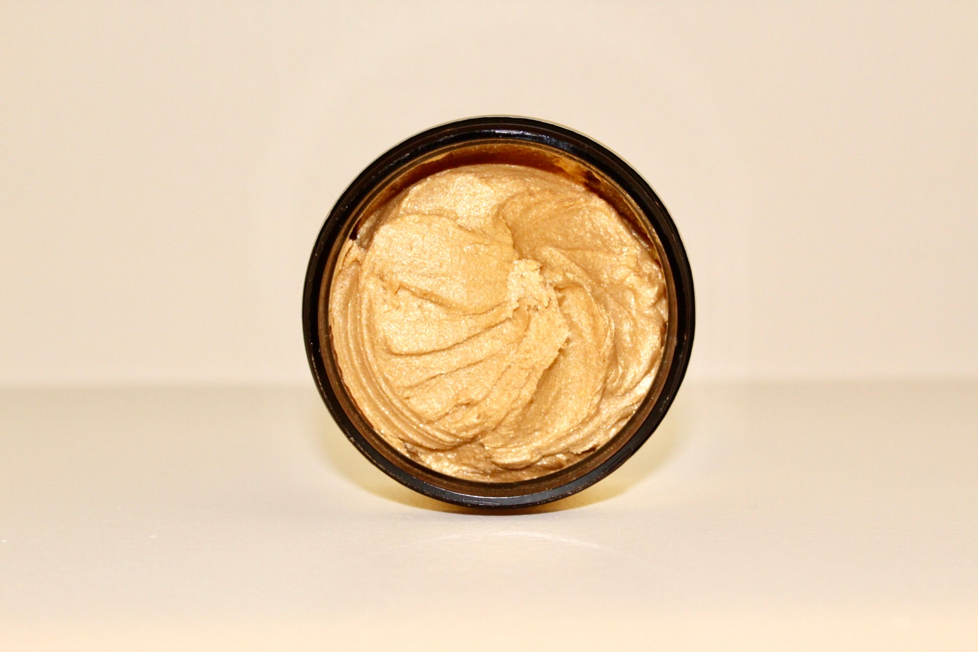 Shimmering Silhouette Body Butter